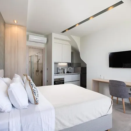 Hotel Heliades *